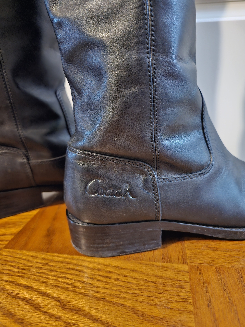 COACH Leather Knee-High Heeled Boots in Black SZ 8.5 - Picture 2 of 9